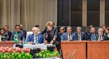 Lula diz que moeda do Brics reduzirá vulnerabilidades